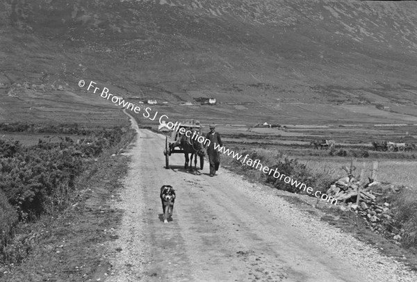 KEEL SLIEVEMORE ROAD GROUP IN CART